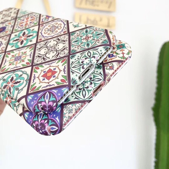 iPhone X/7/8/7PLUS/8PLUS PALACE FLOWERS CASE - Picture 5 of 7